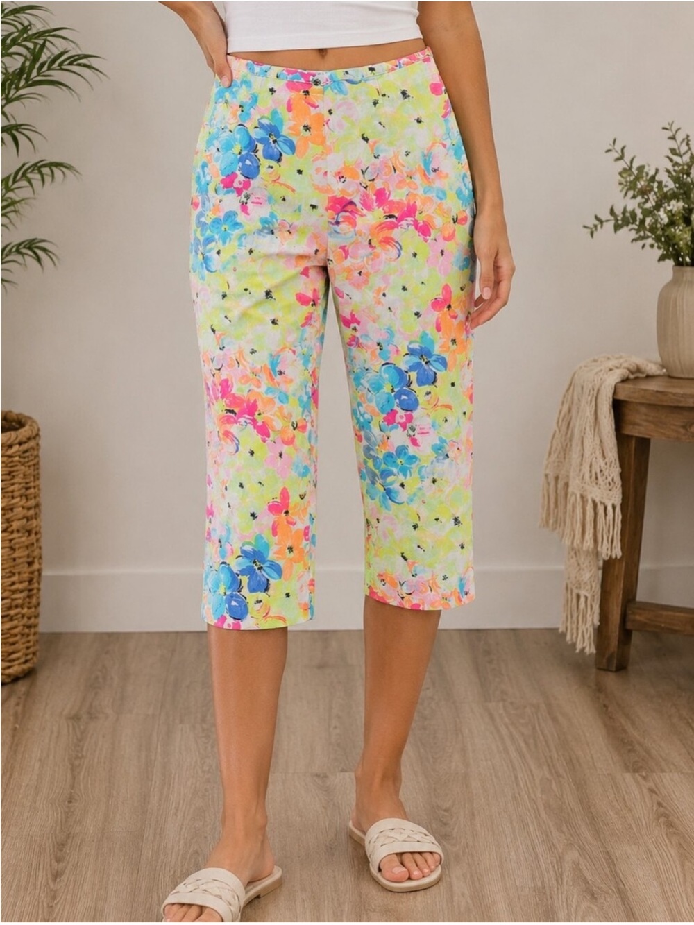 Floral Capri Pants in Neon Floral Print for Women
